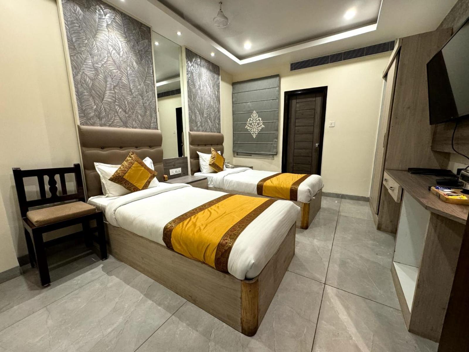 Hotel River Rhythm Assi Ghat Варанаси Экстерьер фото