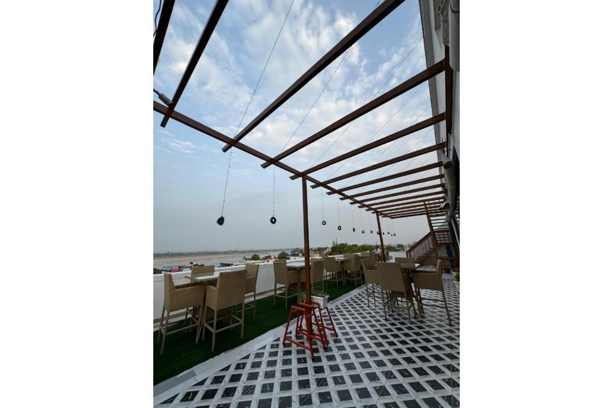 Hotel River Rhythm Assi Ghat Варанаси Экстерьер фото