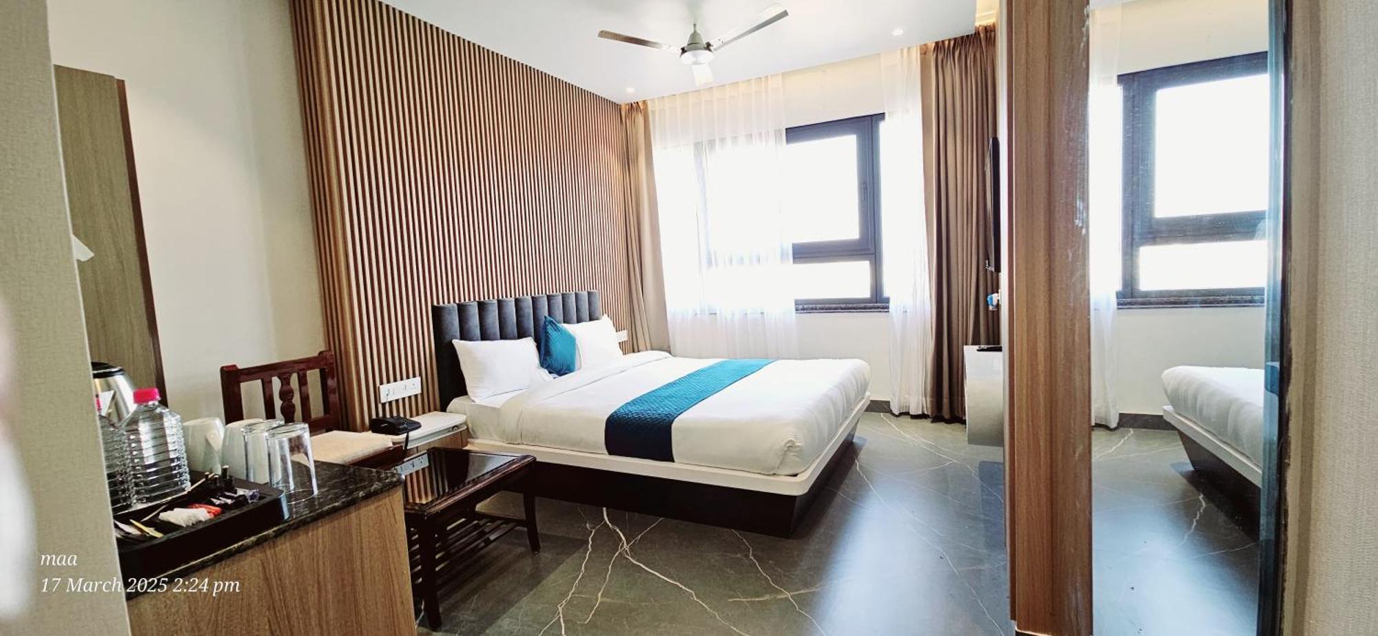 Hotel River Rhythm Assi Ghat Варанаси Экстерьер фото